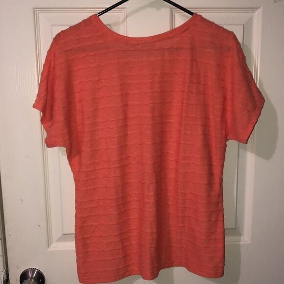 💰5/$20💰 Weekends by Chico’s top 1 - Picture 4 of 4